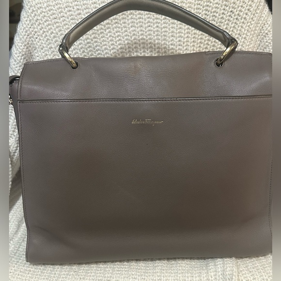 Salvatore Ferragamo Jet Set Top Handle Large Leather Bag - Picture 14 of 16